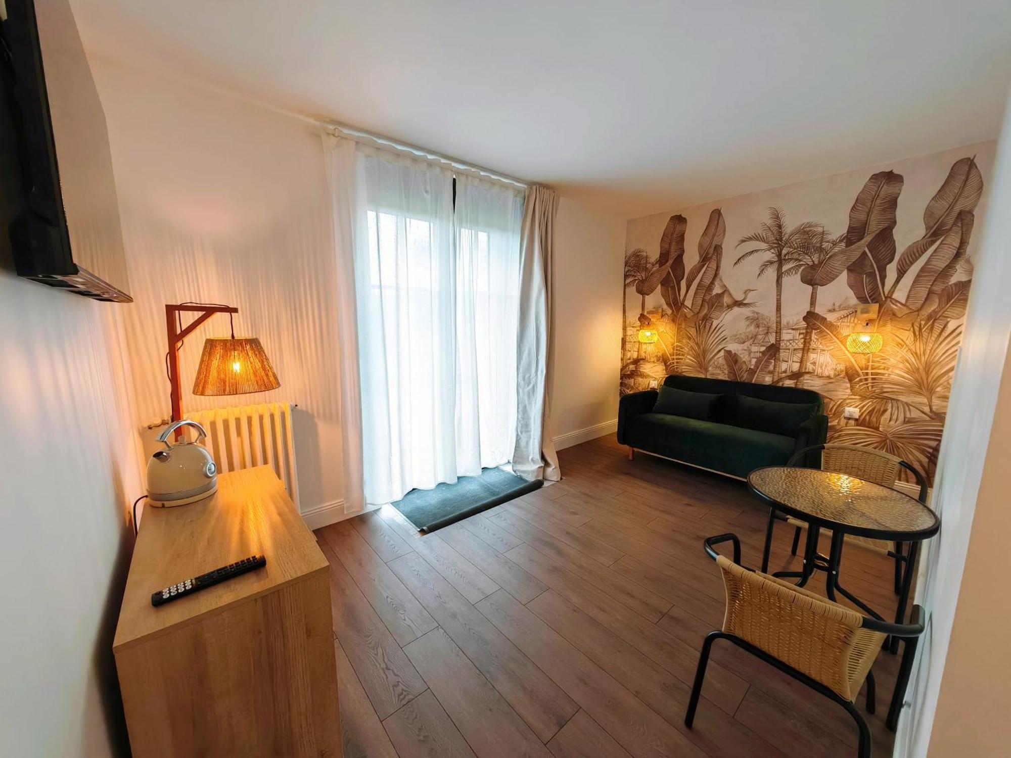 Domaine De L'Isle Maniere Apartment Saint-Quentin-sur-le-Homme Exterior photo