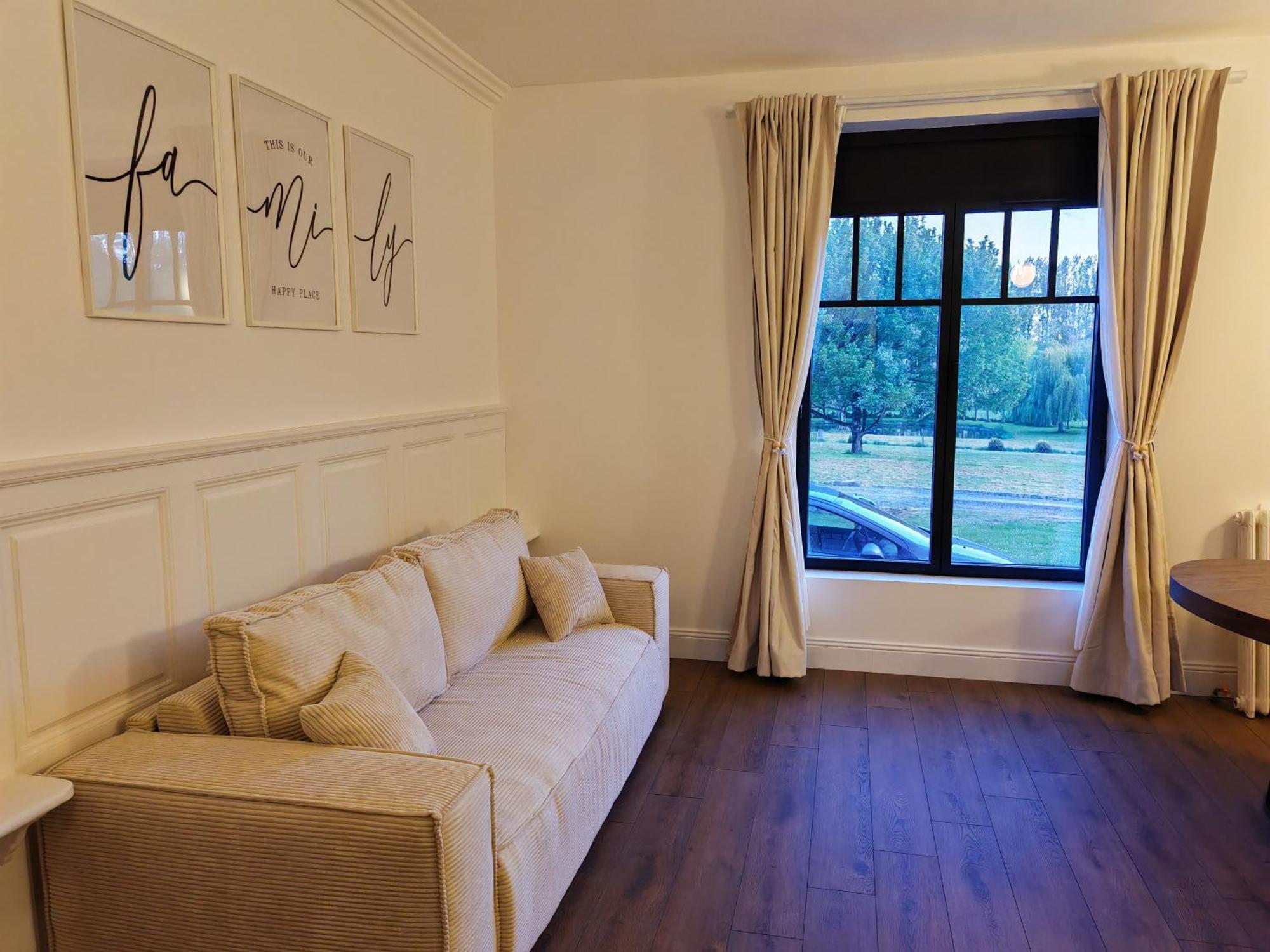 Domaine De L'Isle Maniere Apartment Saint-Quentin-sur-le-Homme Exterior photo