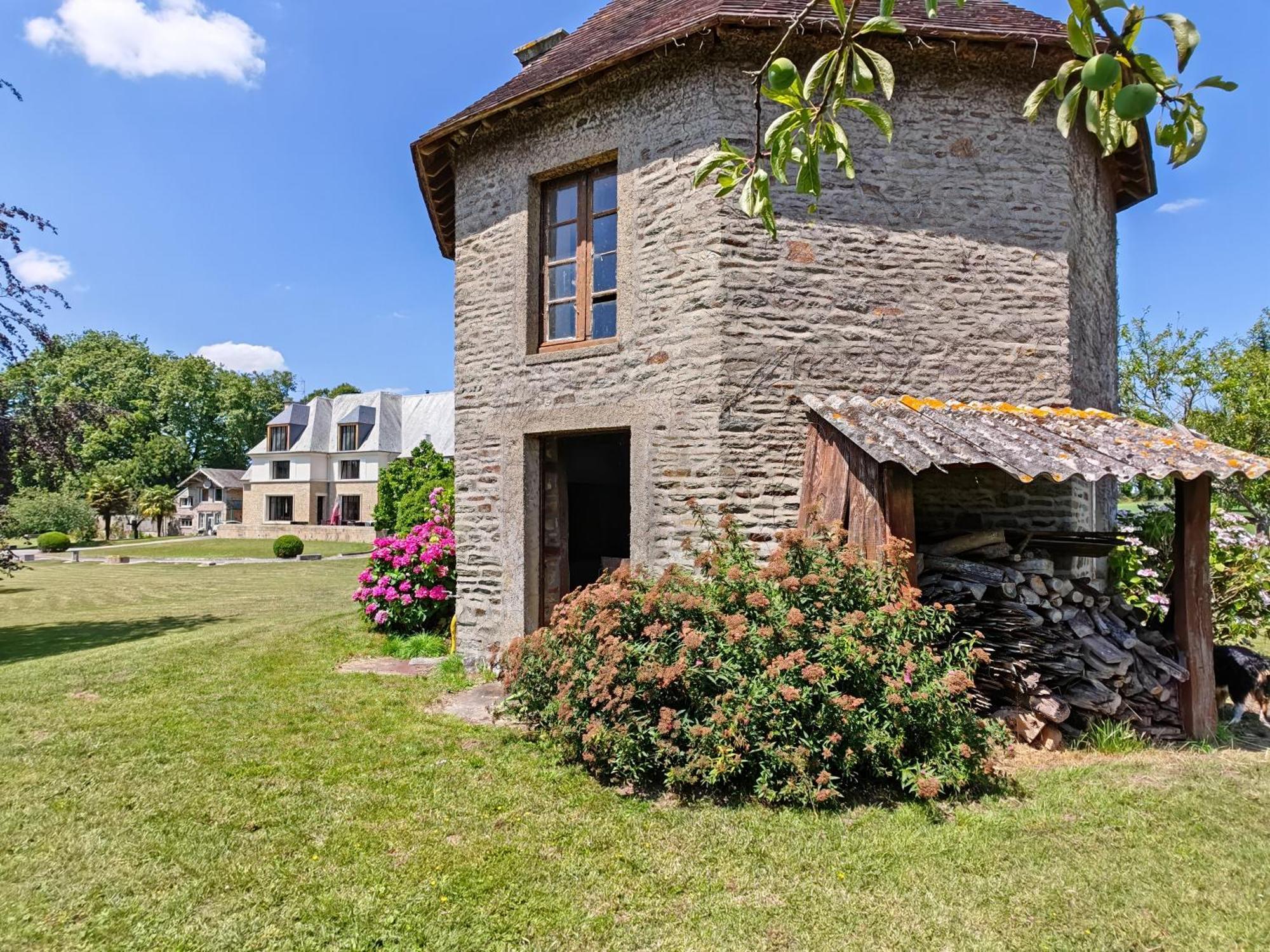 Domaine De L'Isle Maniere Apartment Saint-Quentin-sur-le-Homme Exterior photo